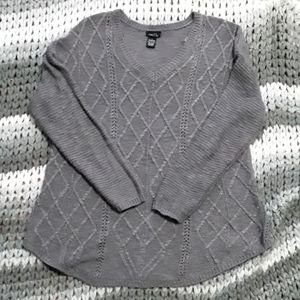 Gray rue21  V neck knit sweater